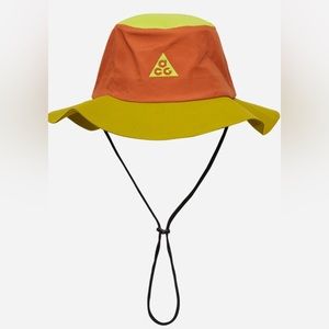 Nike  ACG Bucket Hat Dark Russet / Moss Unisex S/M